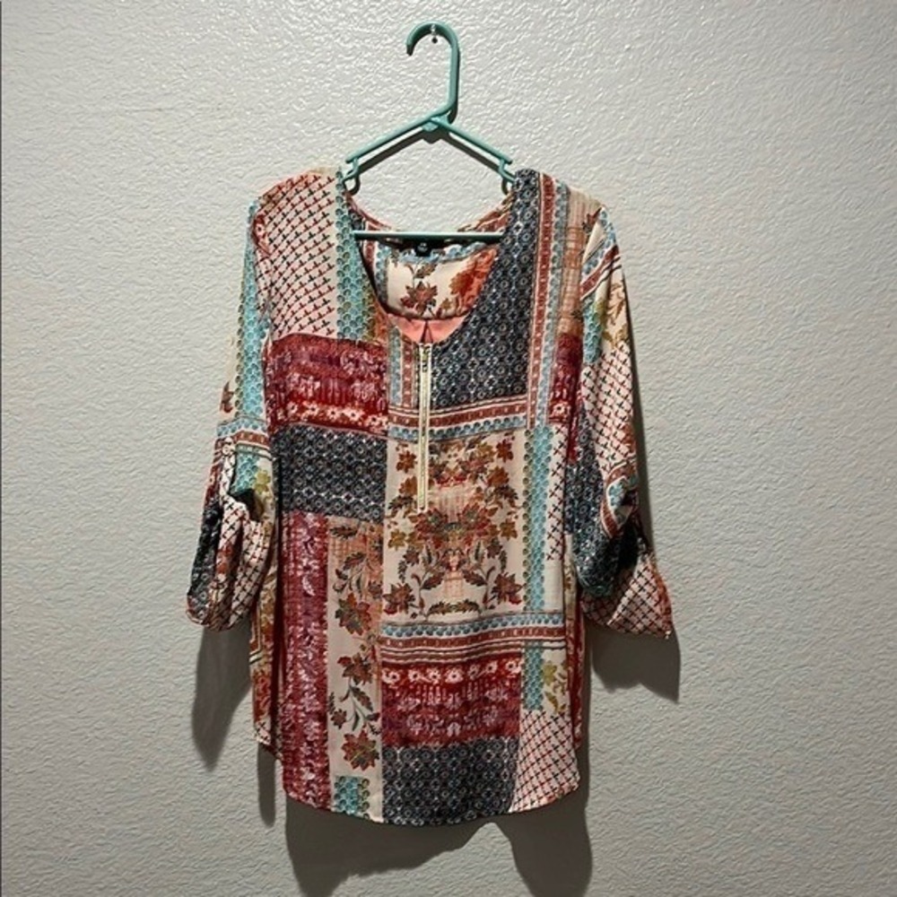 TACERA 3/4 ROLL TAB SLEEVE V-NECK ZIPPERED FRONT HI LO TOP Sz 2X bohemian TC0809